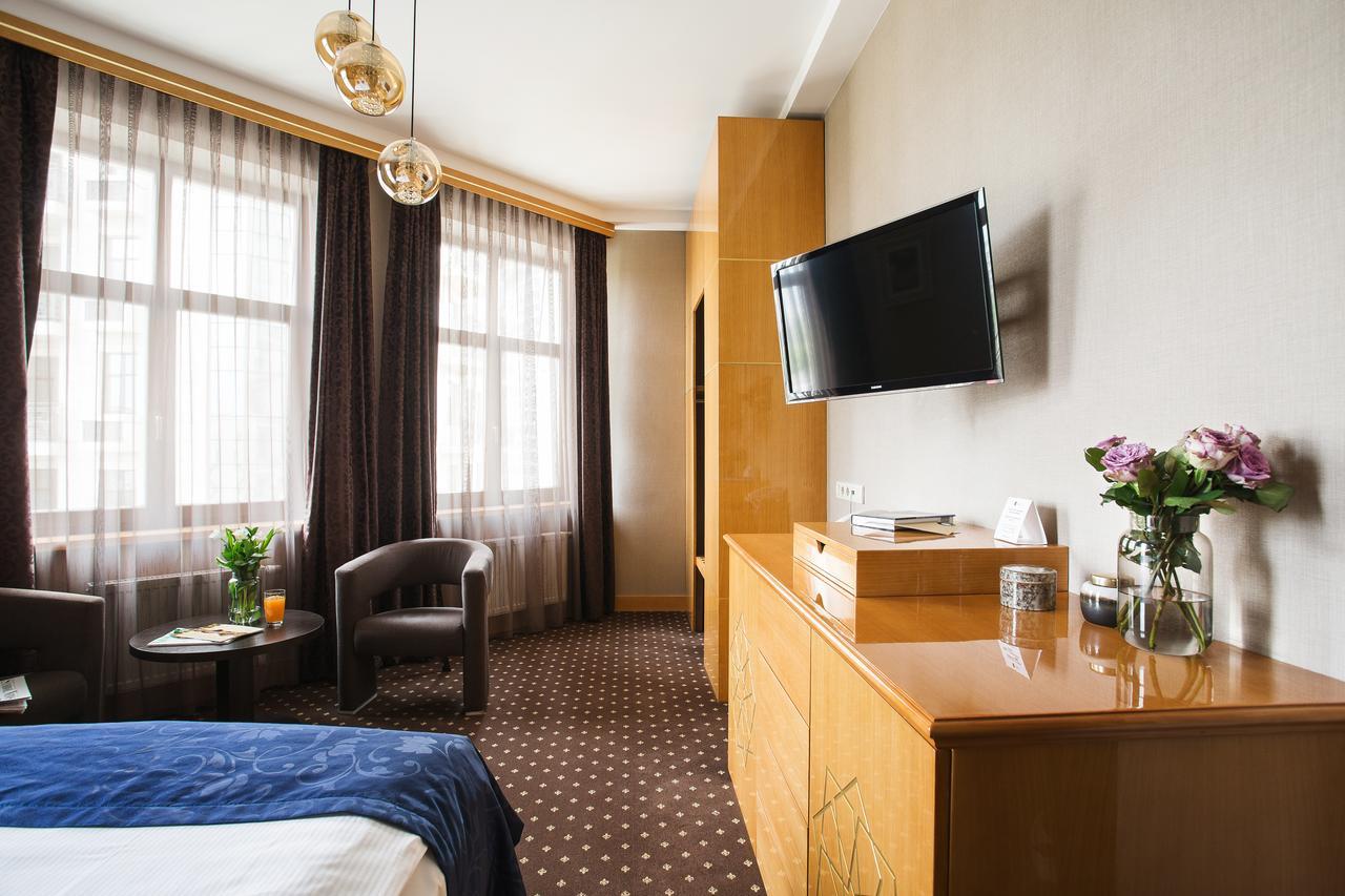 Ark Palace Hotel & Spa Odessa Exterior foto